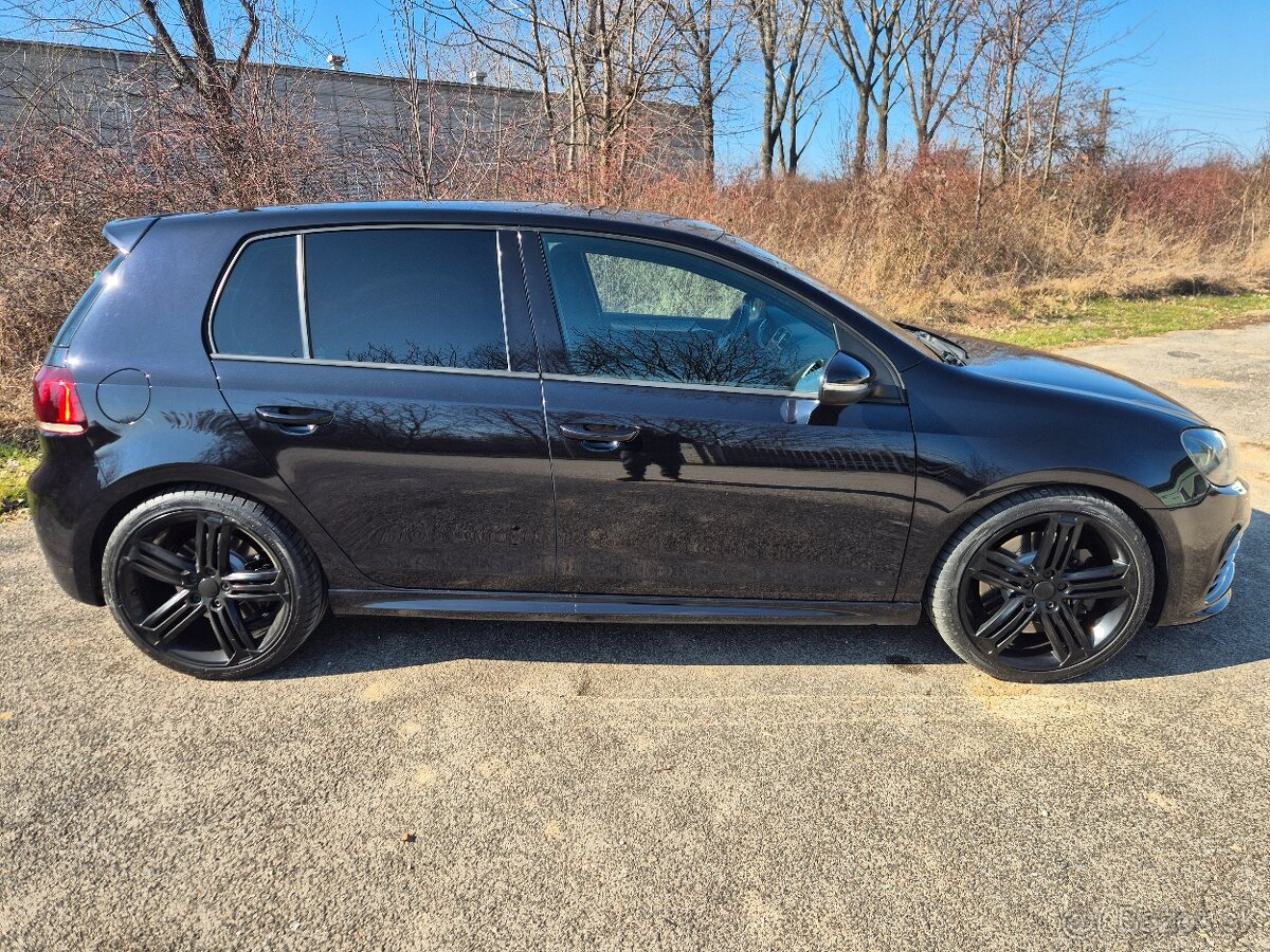 Predam Volkswagen Golf R 2.0 tsi 4x4 - 4