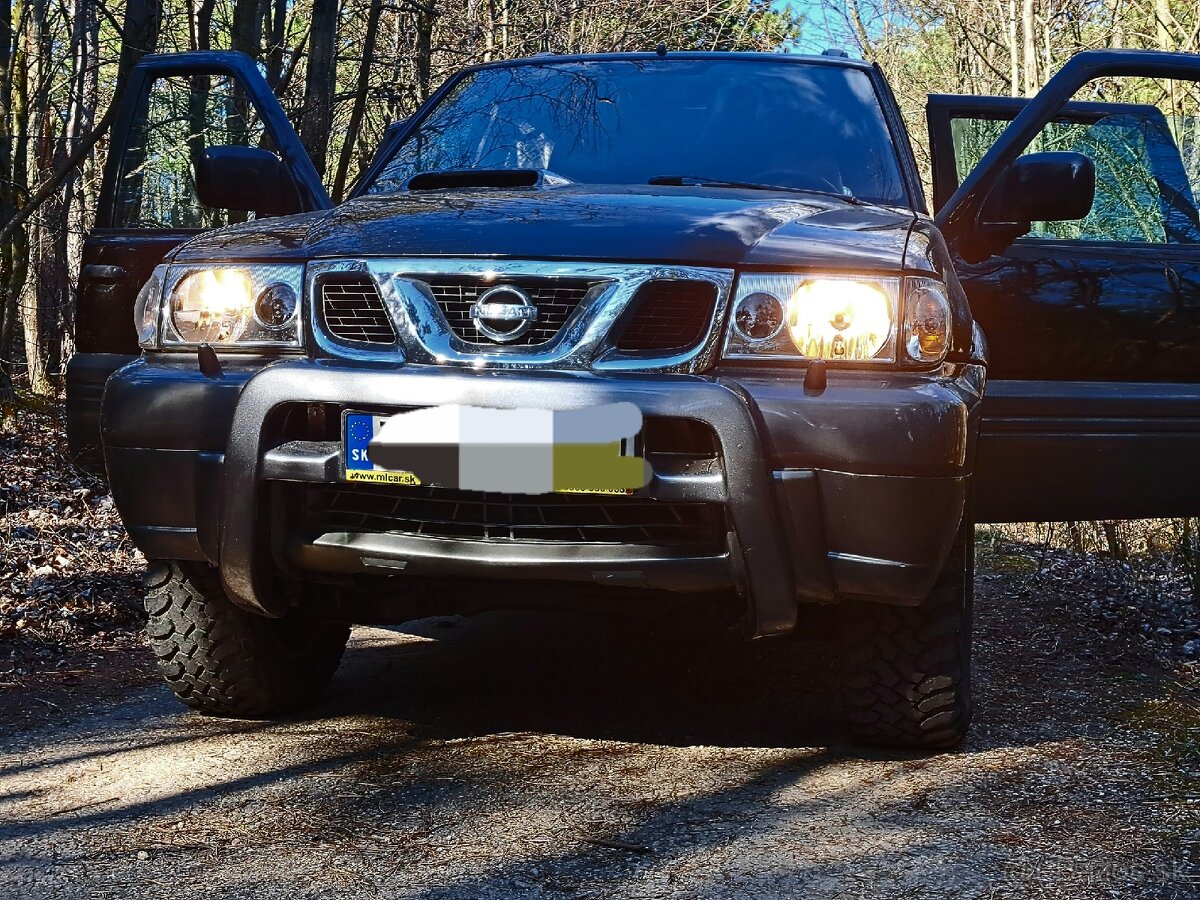 Predám Nissan Terrano II 3.0l tdi 113kw - 4