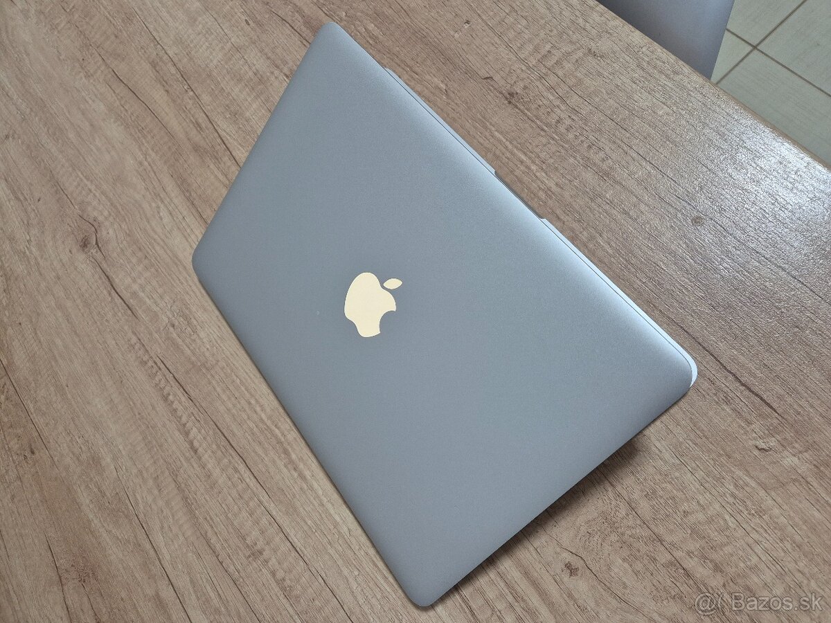 MacBook Pro (13-inch, 2015) /Intel Core i5/8GB RAM/512GB SSD - 4