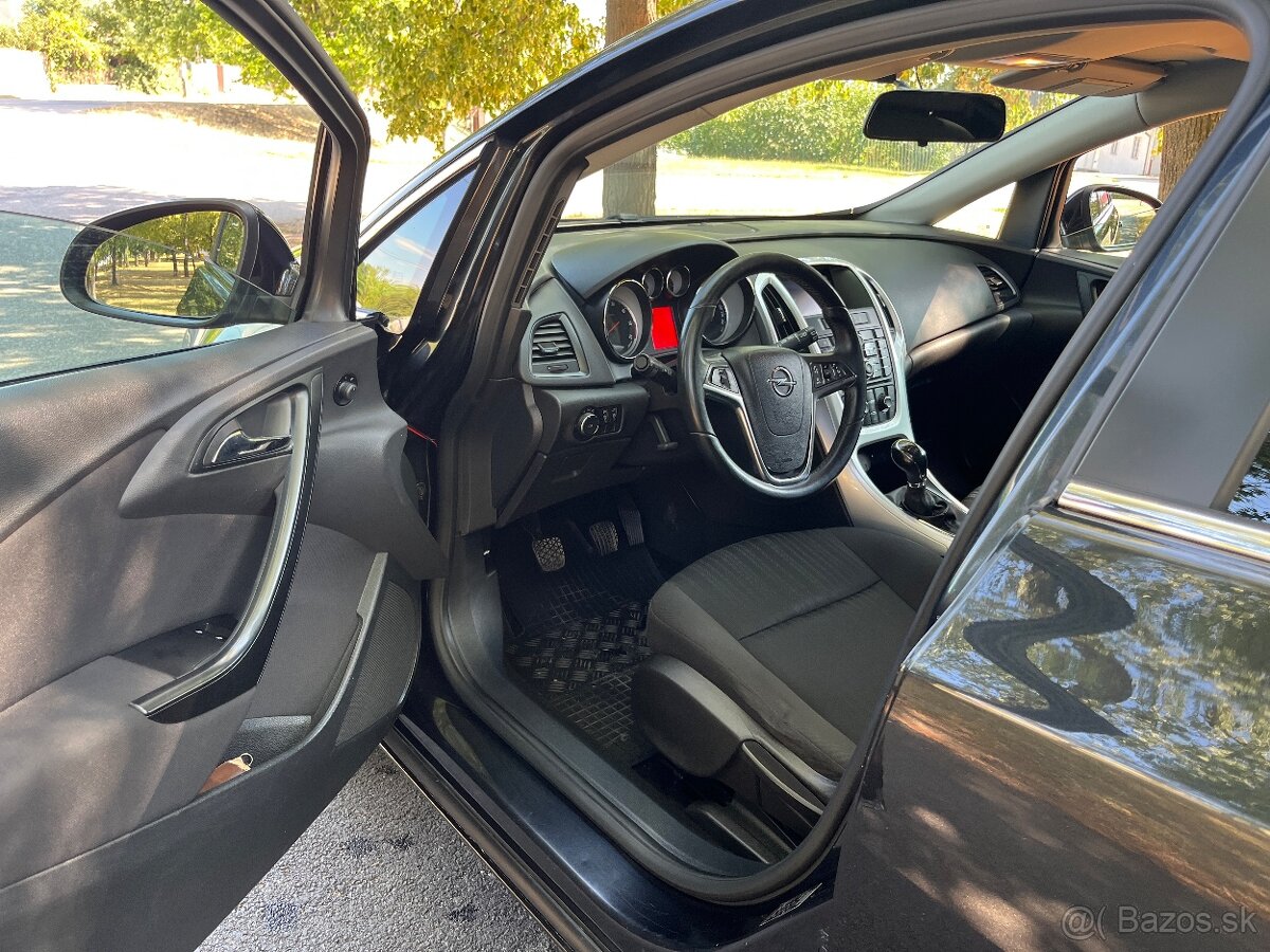 Opel Astra - 4