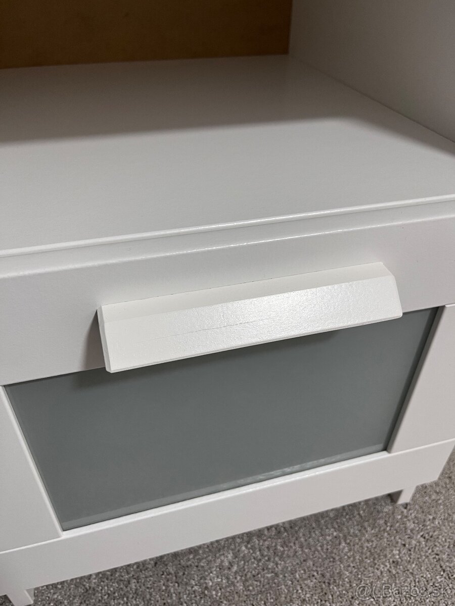 Ikea nočný stolík - 4