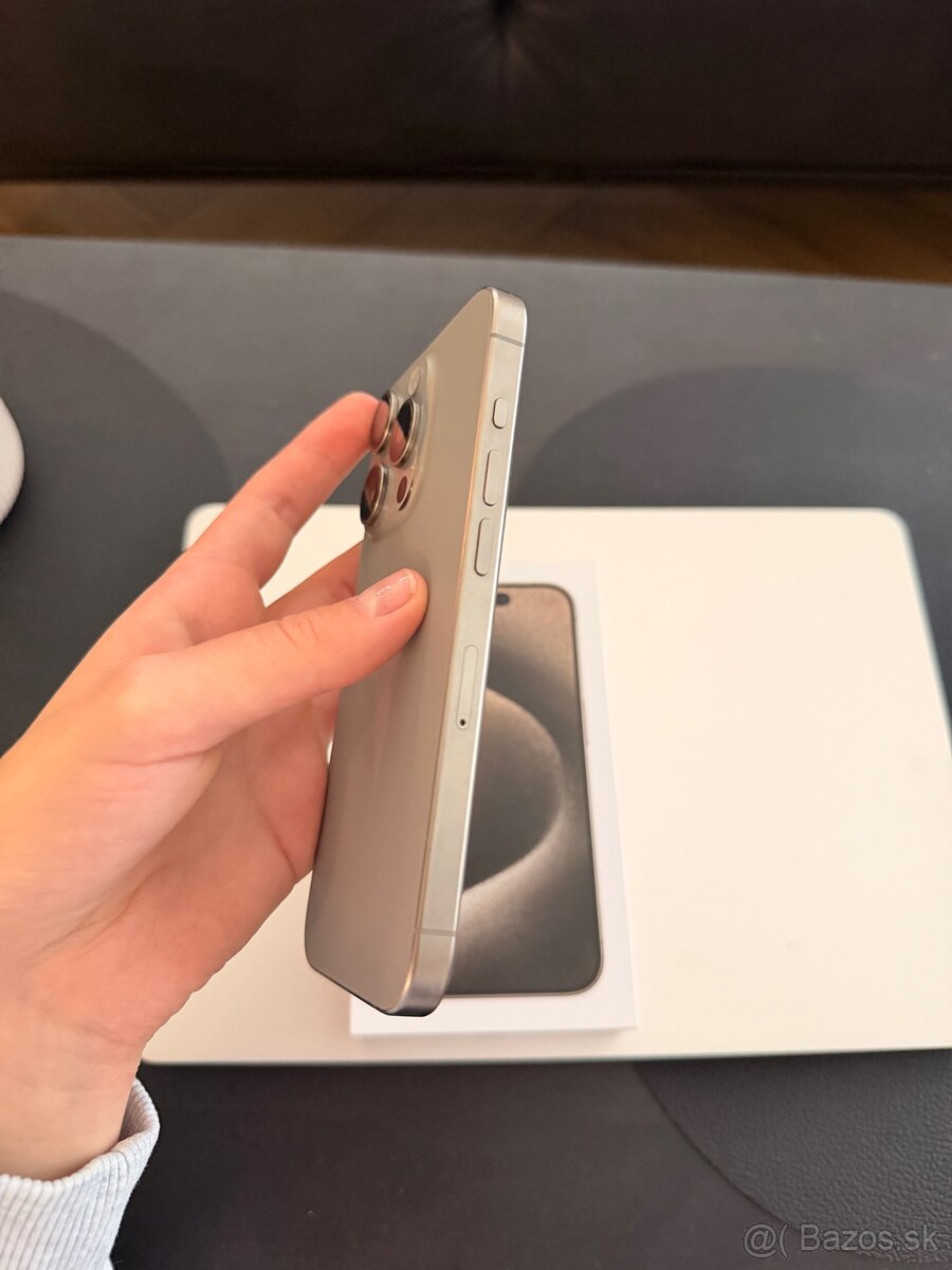 iPhone 15 Pro 256 gb Natural Titanium - 4