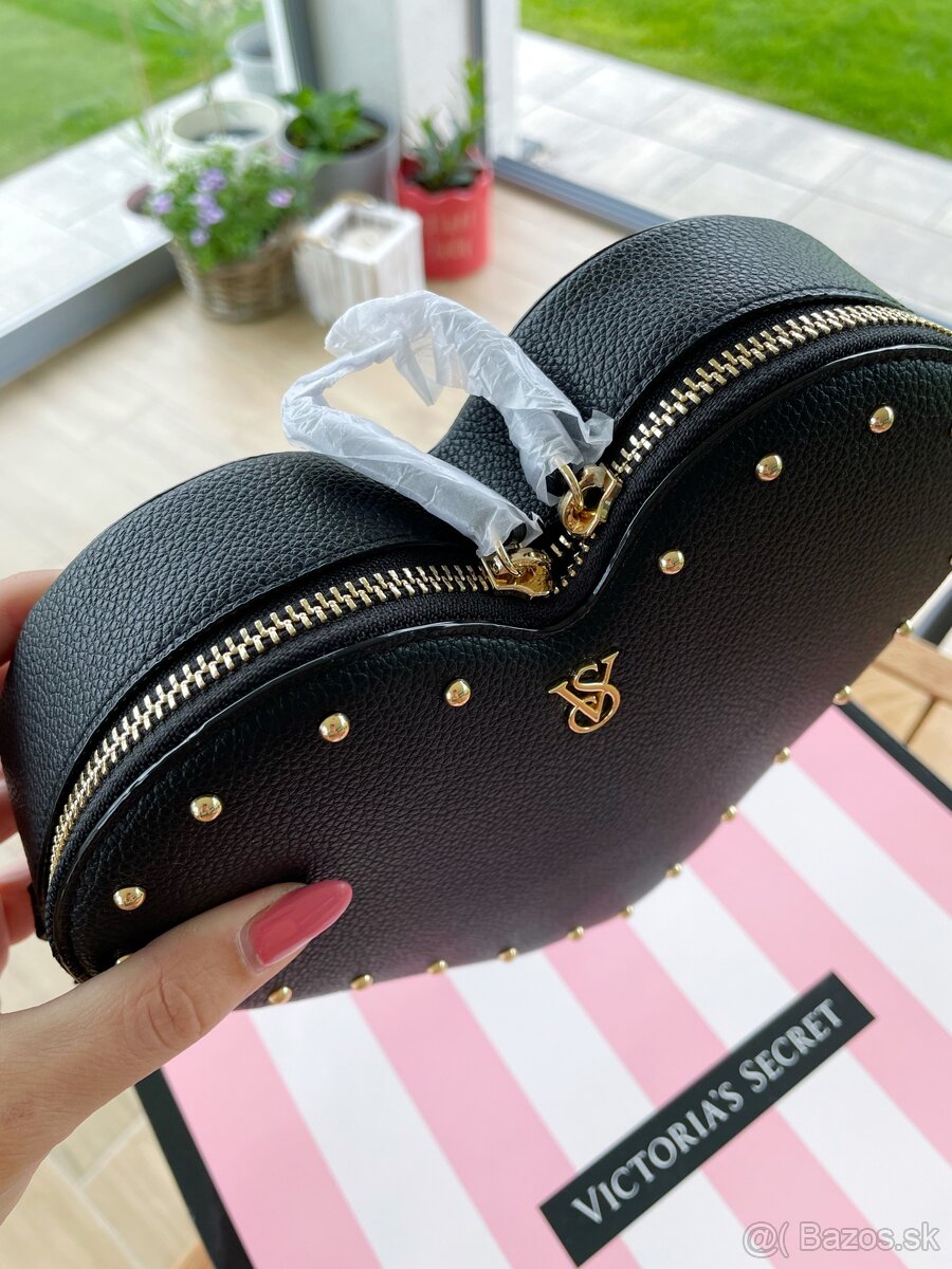 Victoria’s Secrer heart crossbody bag - 4