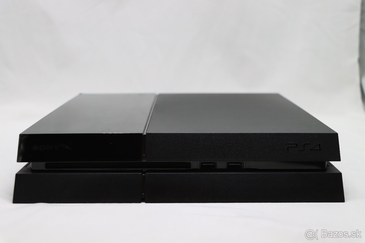 PS4 CUH-1003A 500GB + ovládač + káble - 4