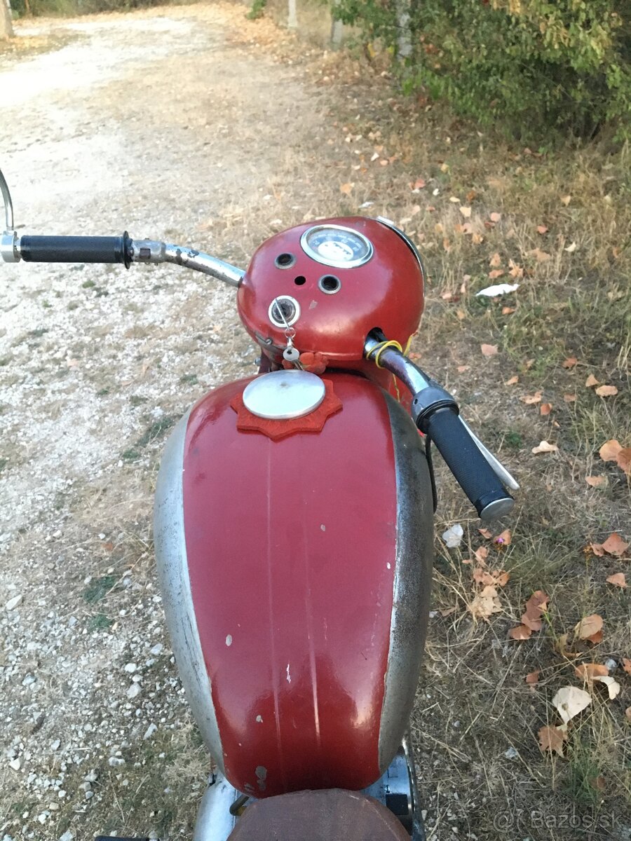 Jawa 250 353 - 4