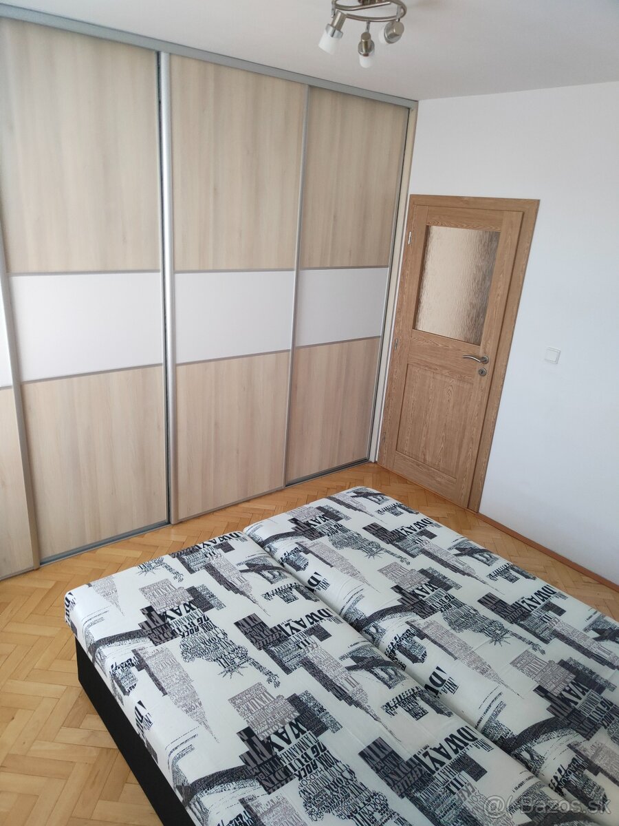 Na prenájom 3-izbový byt Vráble - 4