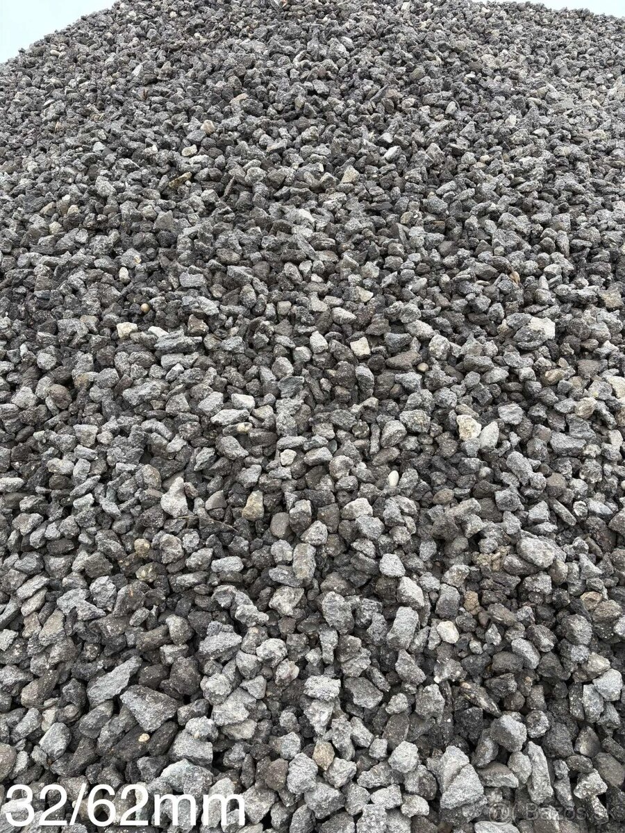 Drvený/-triedený asfaltový recyklát - 4