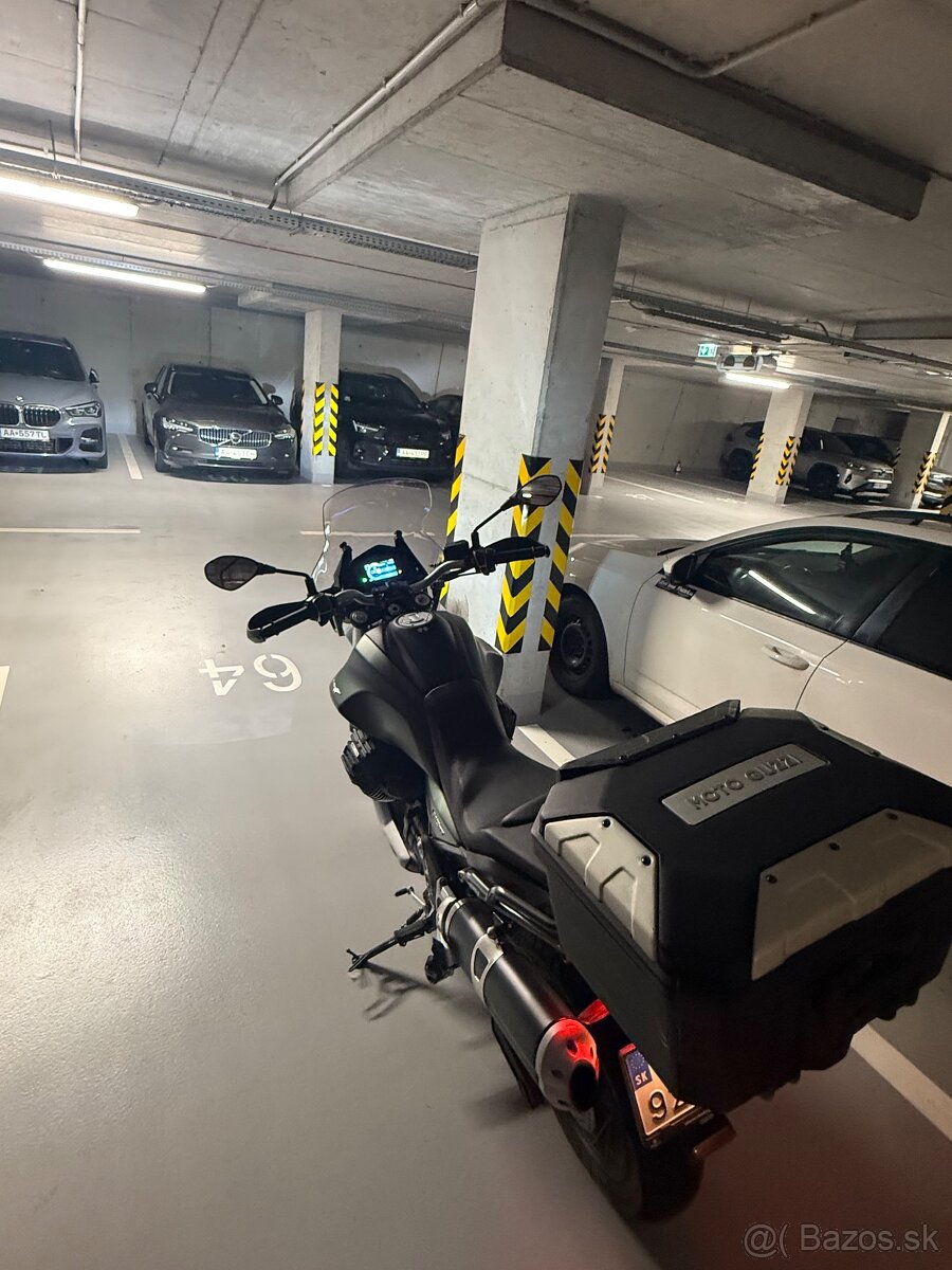 Moto Guzzi V85TT - 4