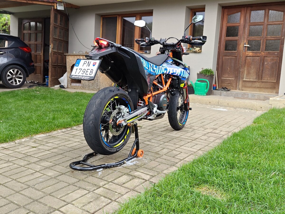 KTM 690 SMC R 2022 - 4