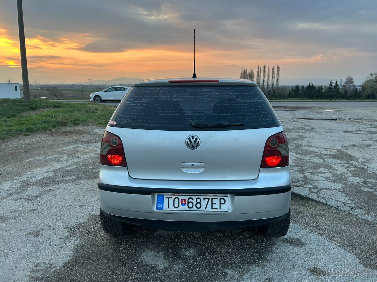 Volkswagen Polo, 1.2HTP 47kW 01/2002 - 4