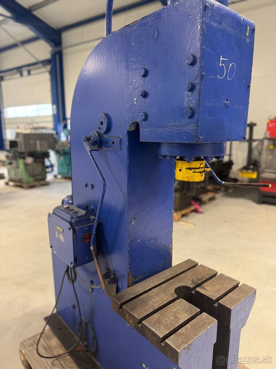 Hydraulický lis Netstal - 4