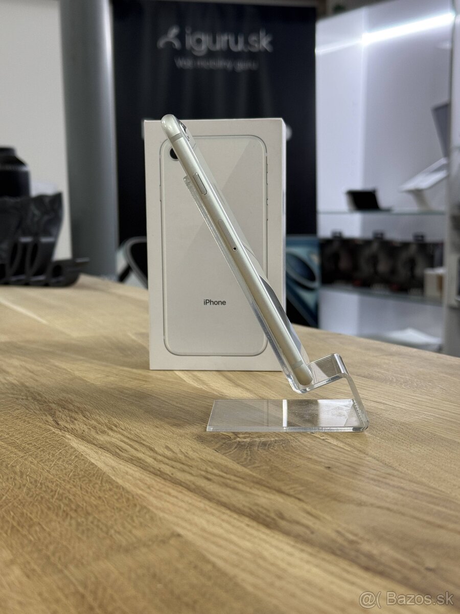 iPhone 8 silver 64GB - 4