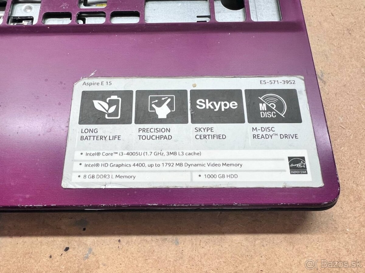 Predám pokazený notebook na náhradné diely zn.Acer E5-571 - 4