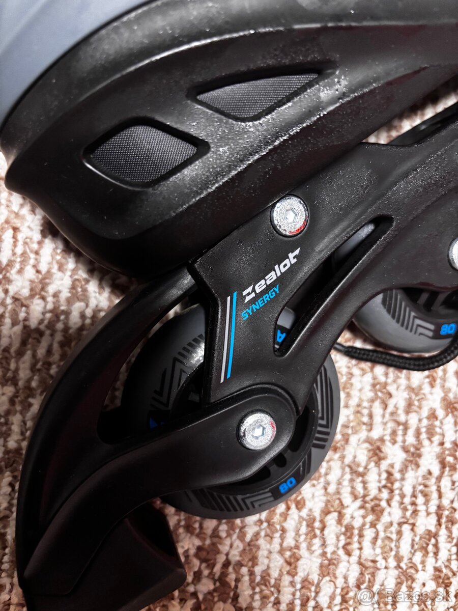 2 Páry korčúl na predaj + chrániče - 4