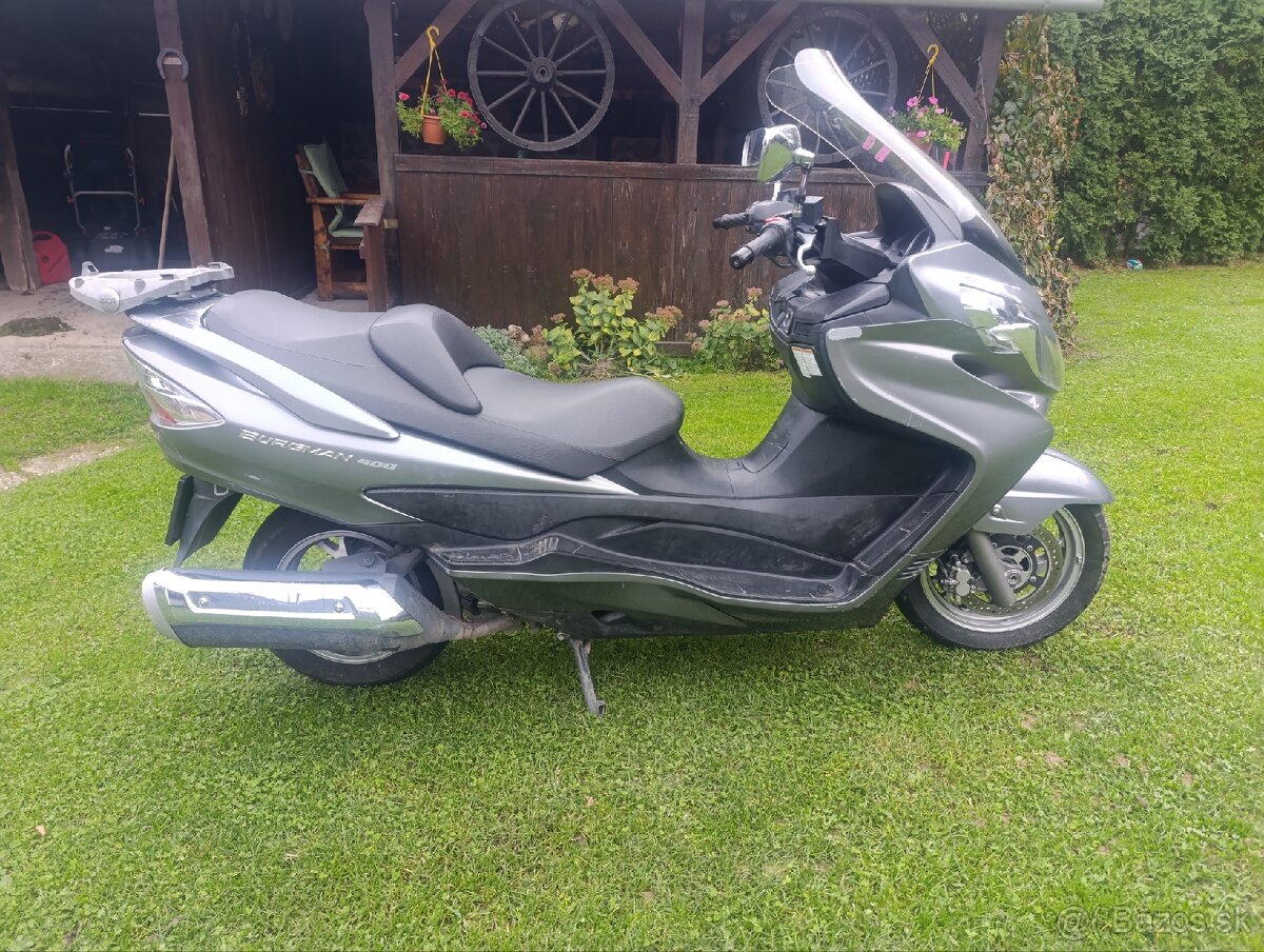 Suzuki Burgman 400 - 4