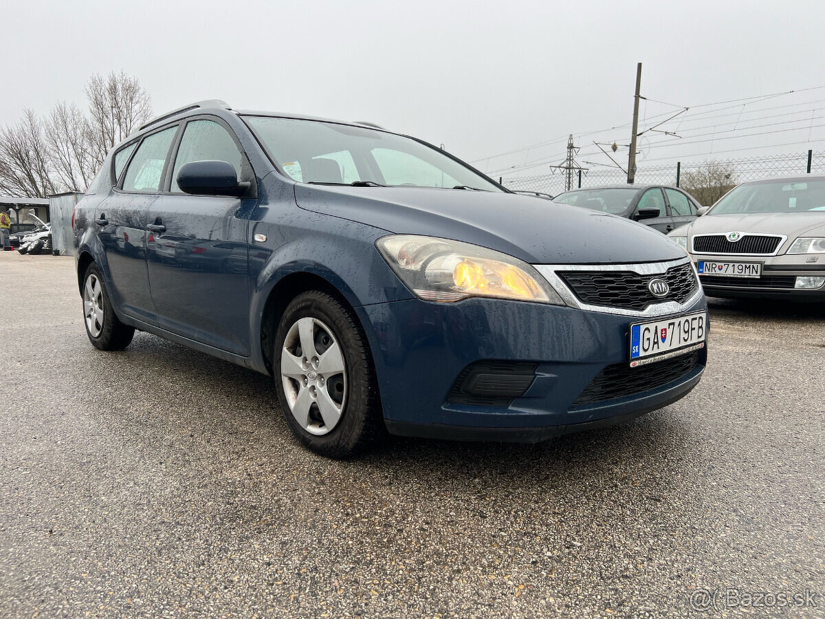 Kia Ceed 1.6 benzín, 91kW, MT/6, rok:02.2012. - 4