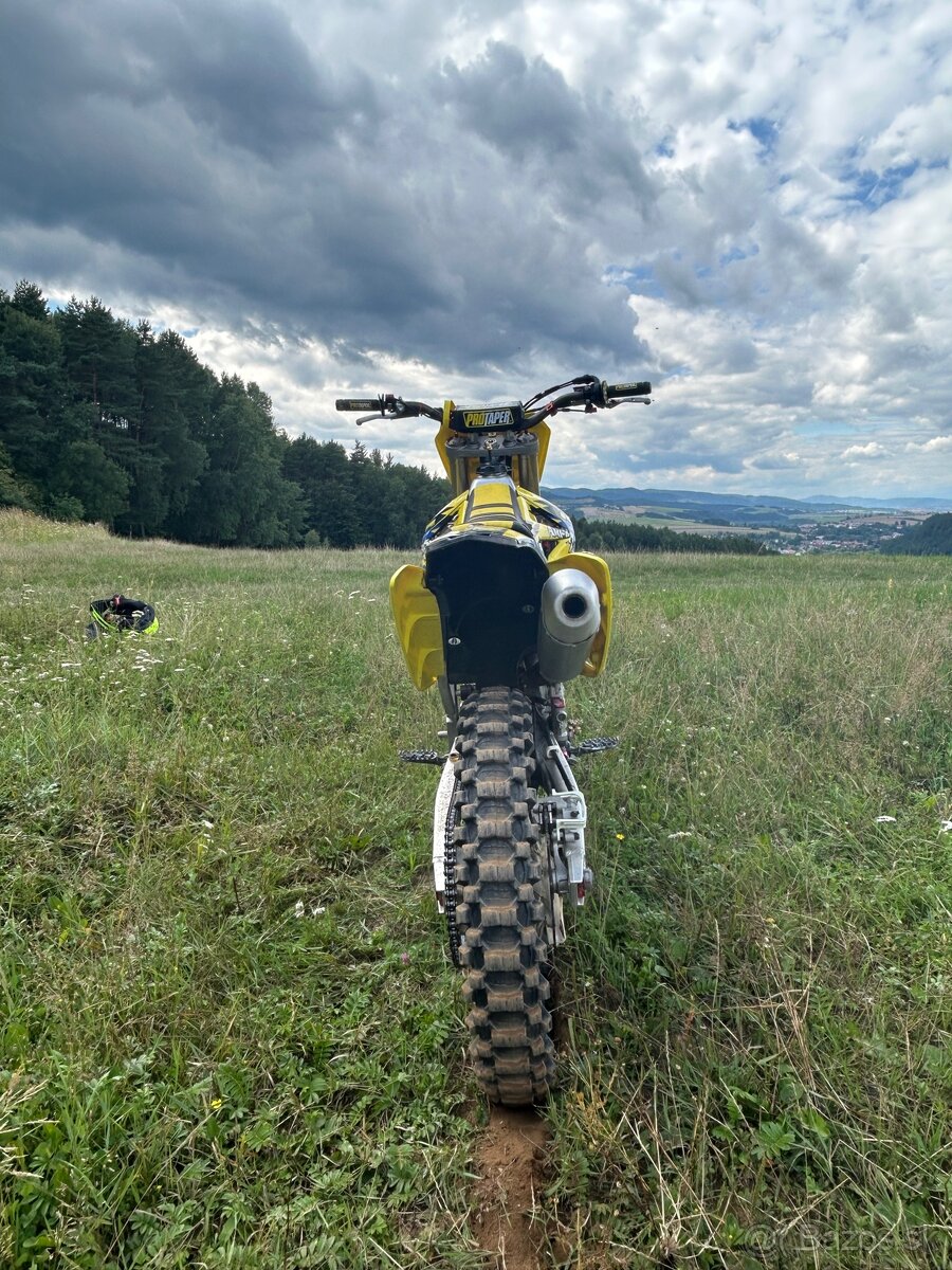 SUZUKI RM-Z 250 (2014)