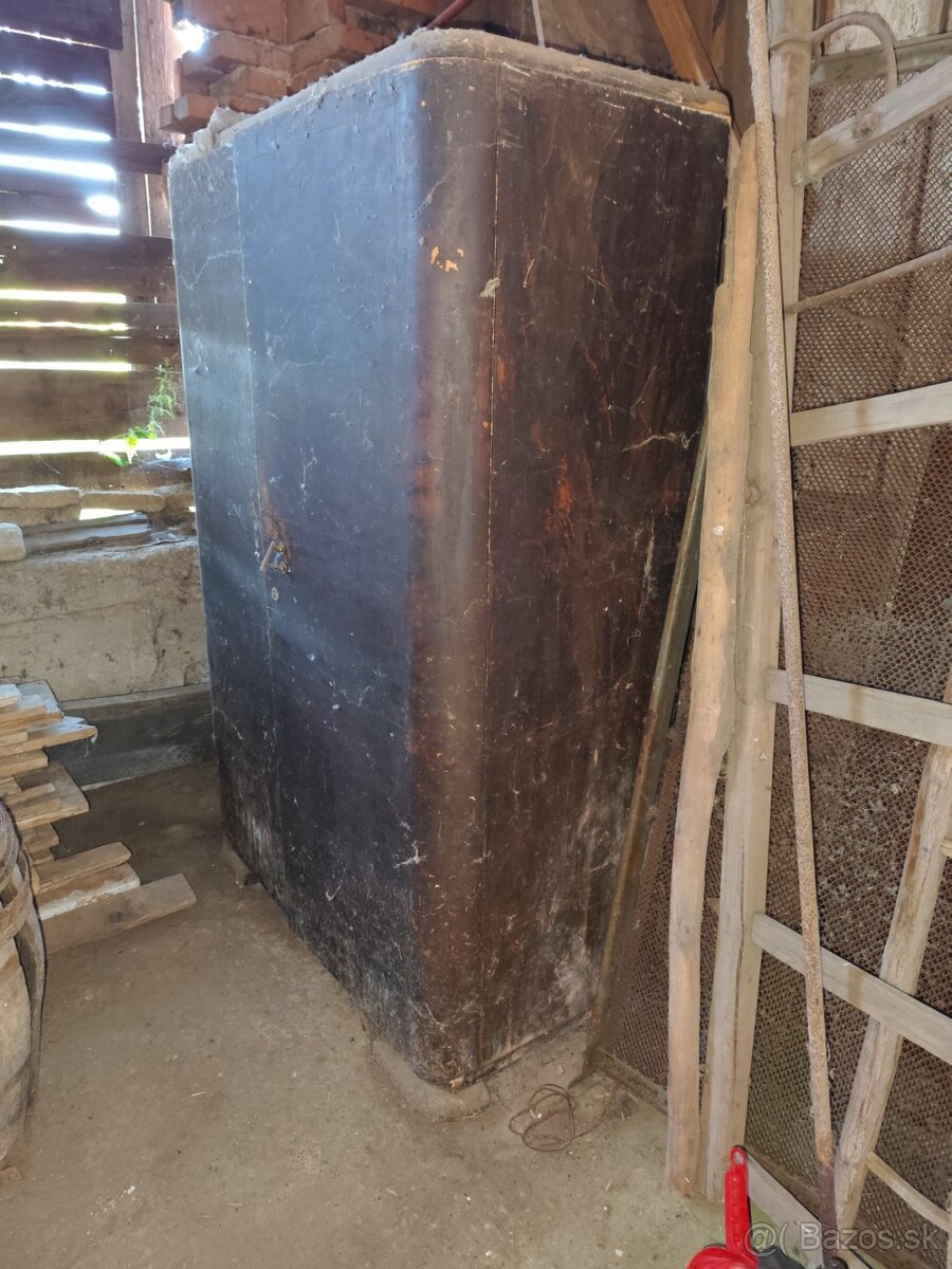 DARUJEM 2 SKRINE -------- kvalitné a tvrdé drevo - 4