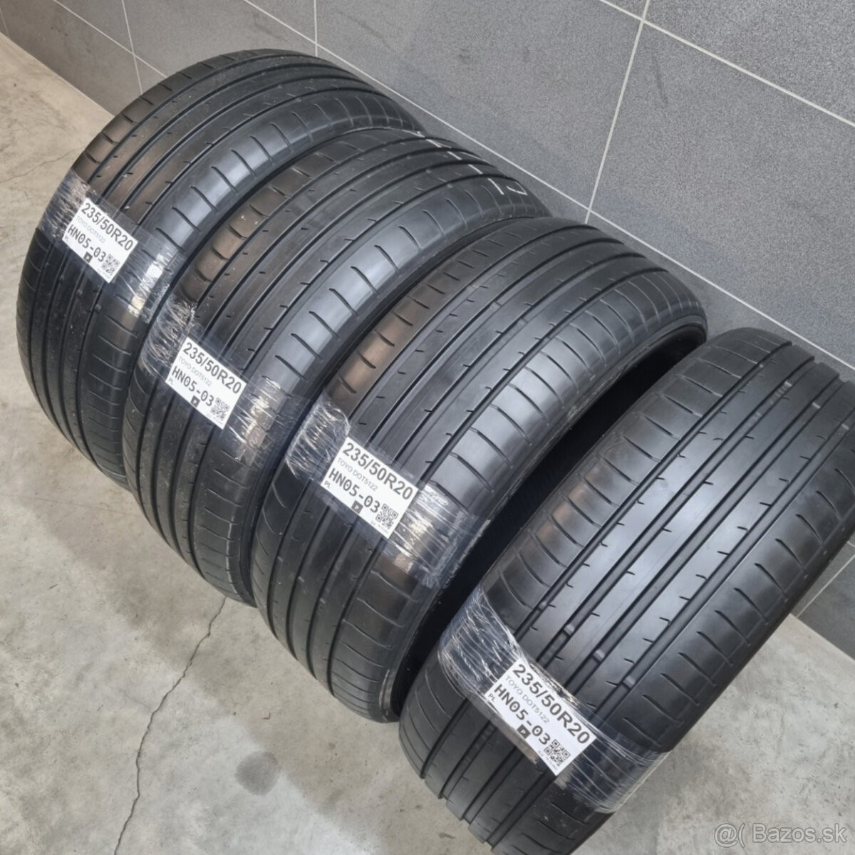 Letné pneumatiky 235/50 R20 TOYO - 4