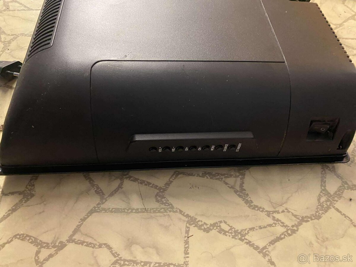 Predám televízor technika 21.6 lcd tv w216 55g - 4