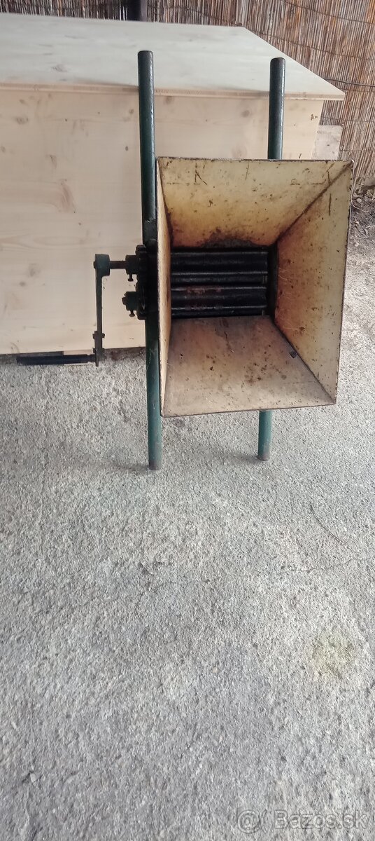 Mlynček na hrozno - 4