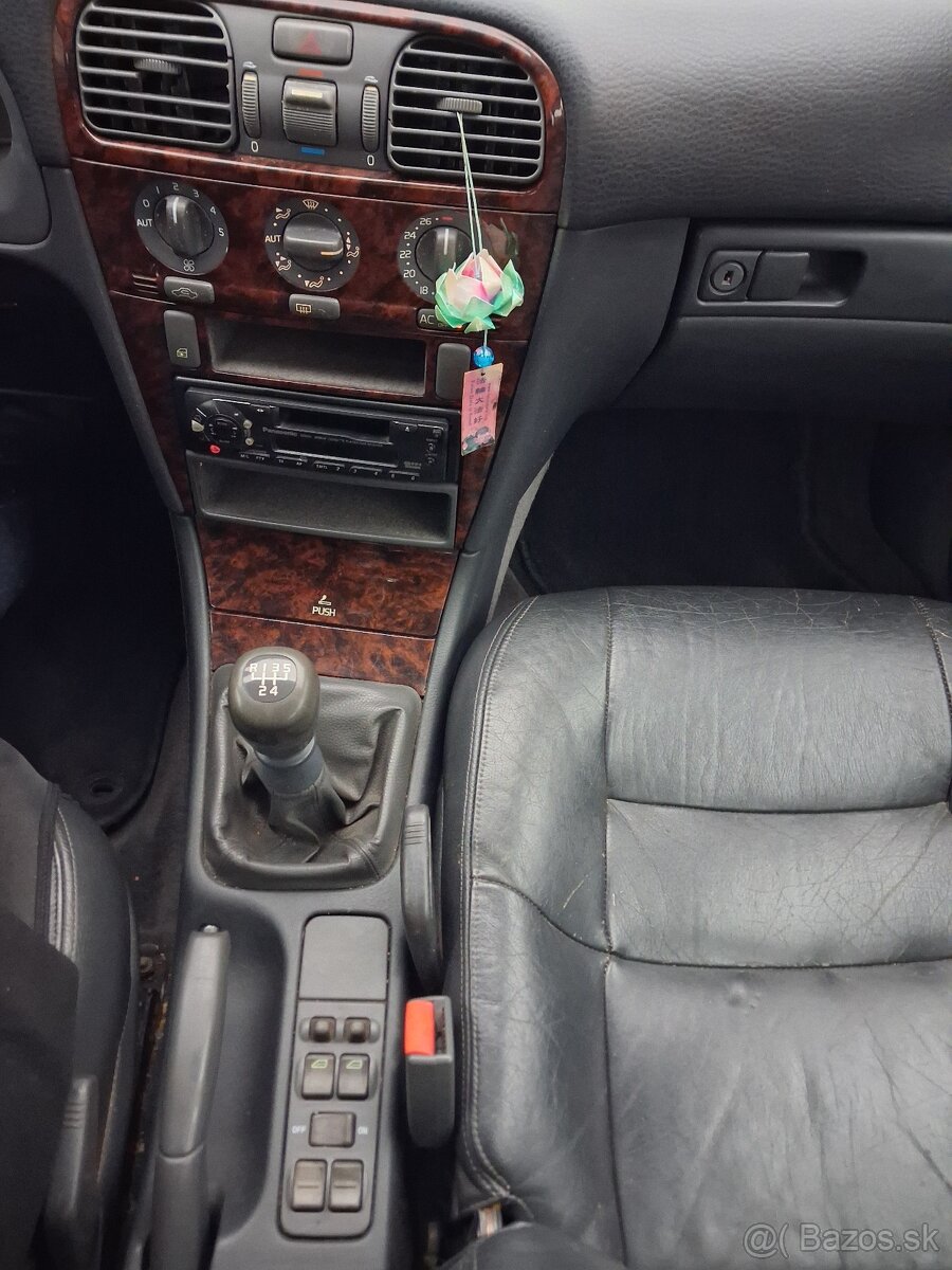 Predam volvo s40 - 4