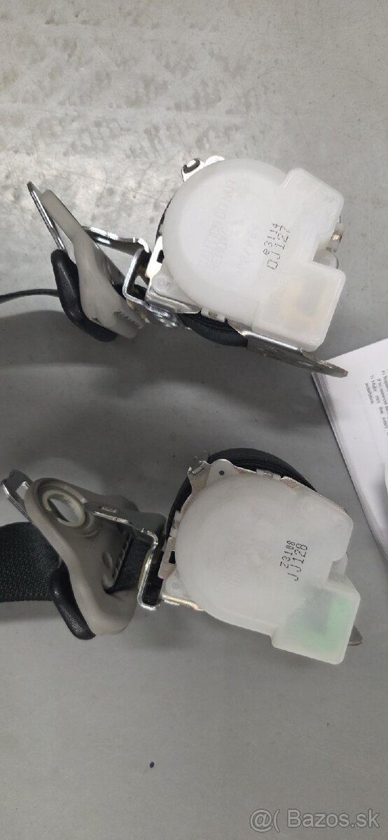 Bezp. pásy Rav4 - 4