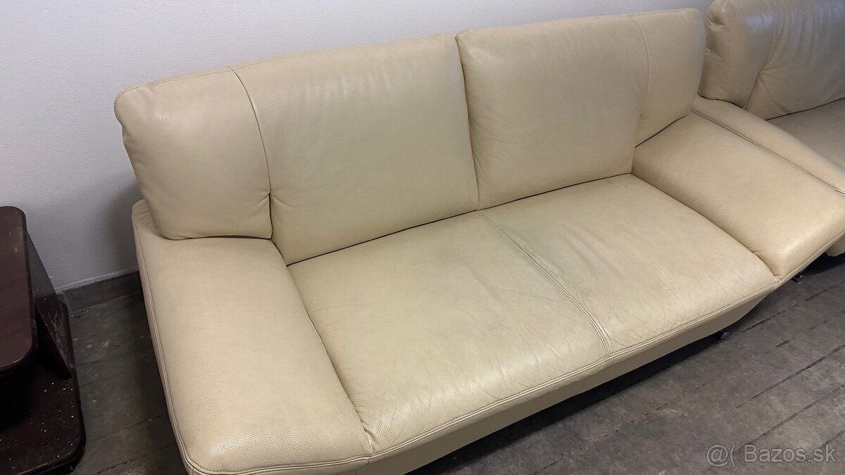 Bledá kožená sedačka 2+3 - 4