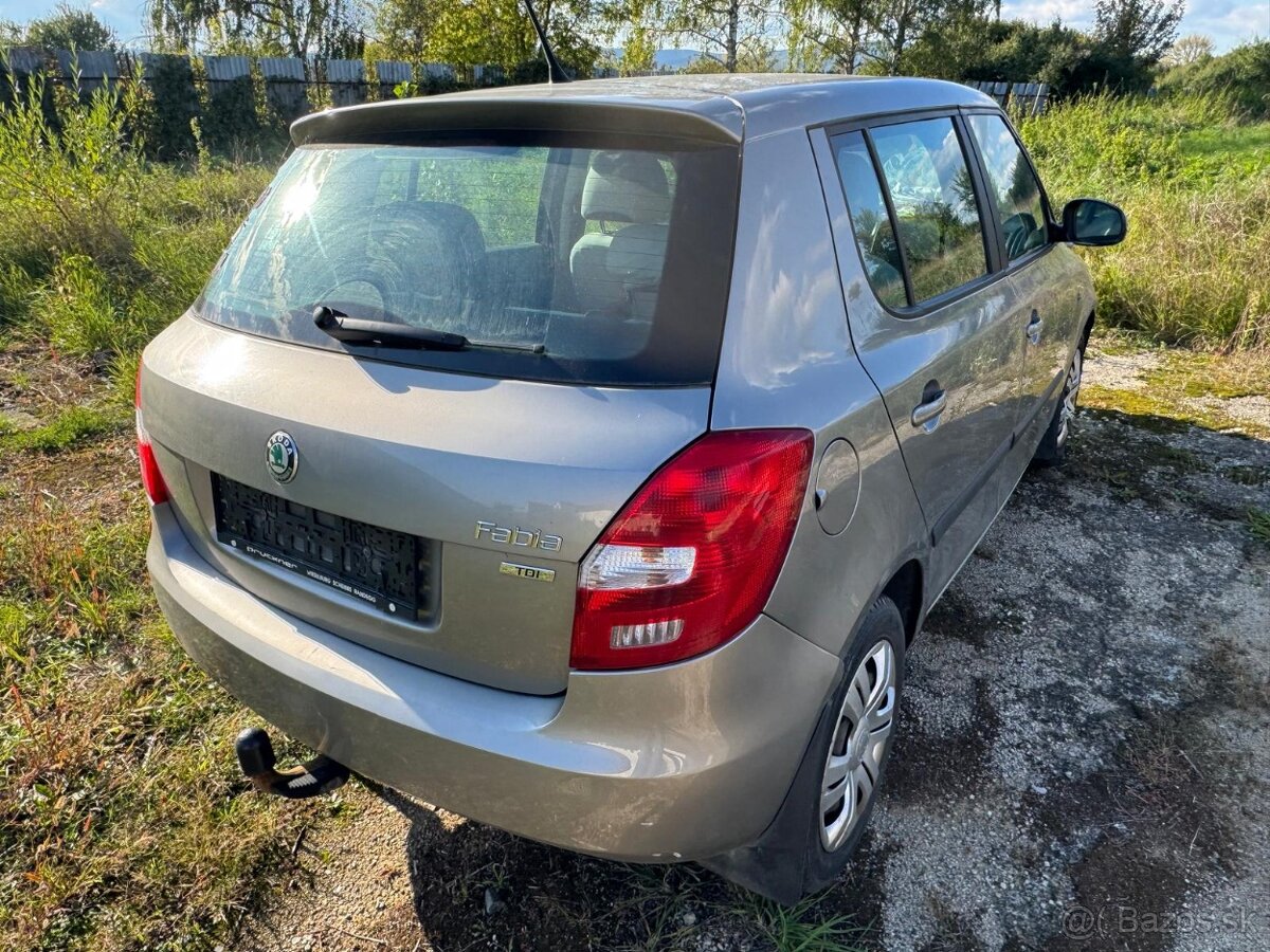 ŠKODA FABIA II 1.6 TDI, 66 KW, R. 2012 NA NÁHRADNÉ DIELY - 4