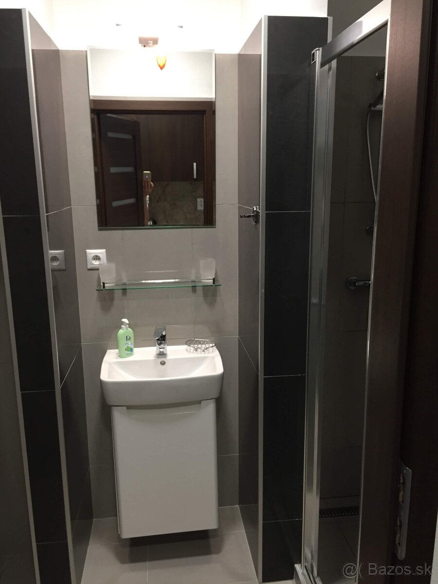 APARTMAN PODHAJSKA - 4