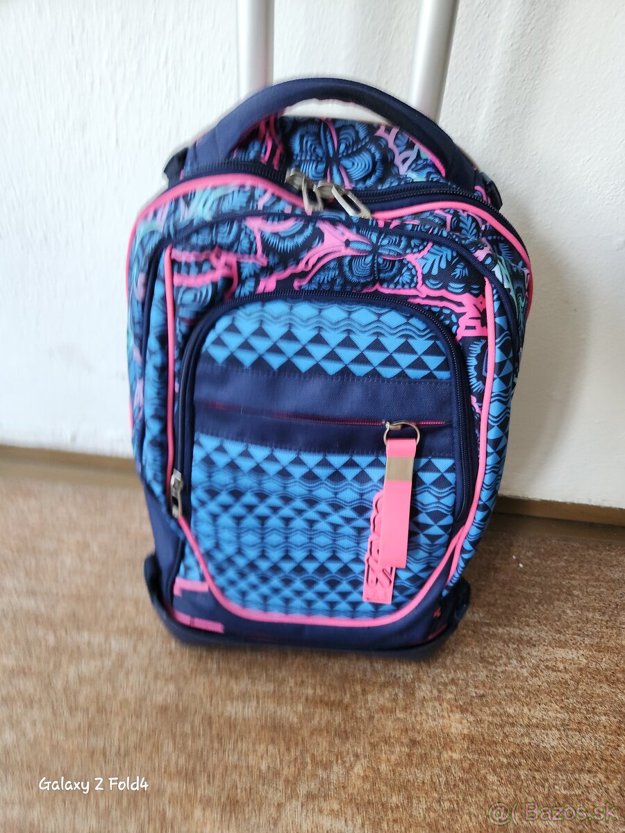 Kvalitná školská taška na kolieskach - 4