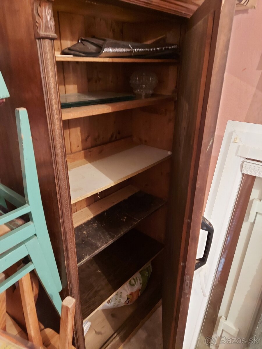 Starožitná skriňa - 4