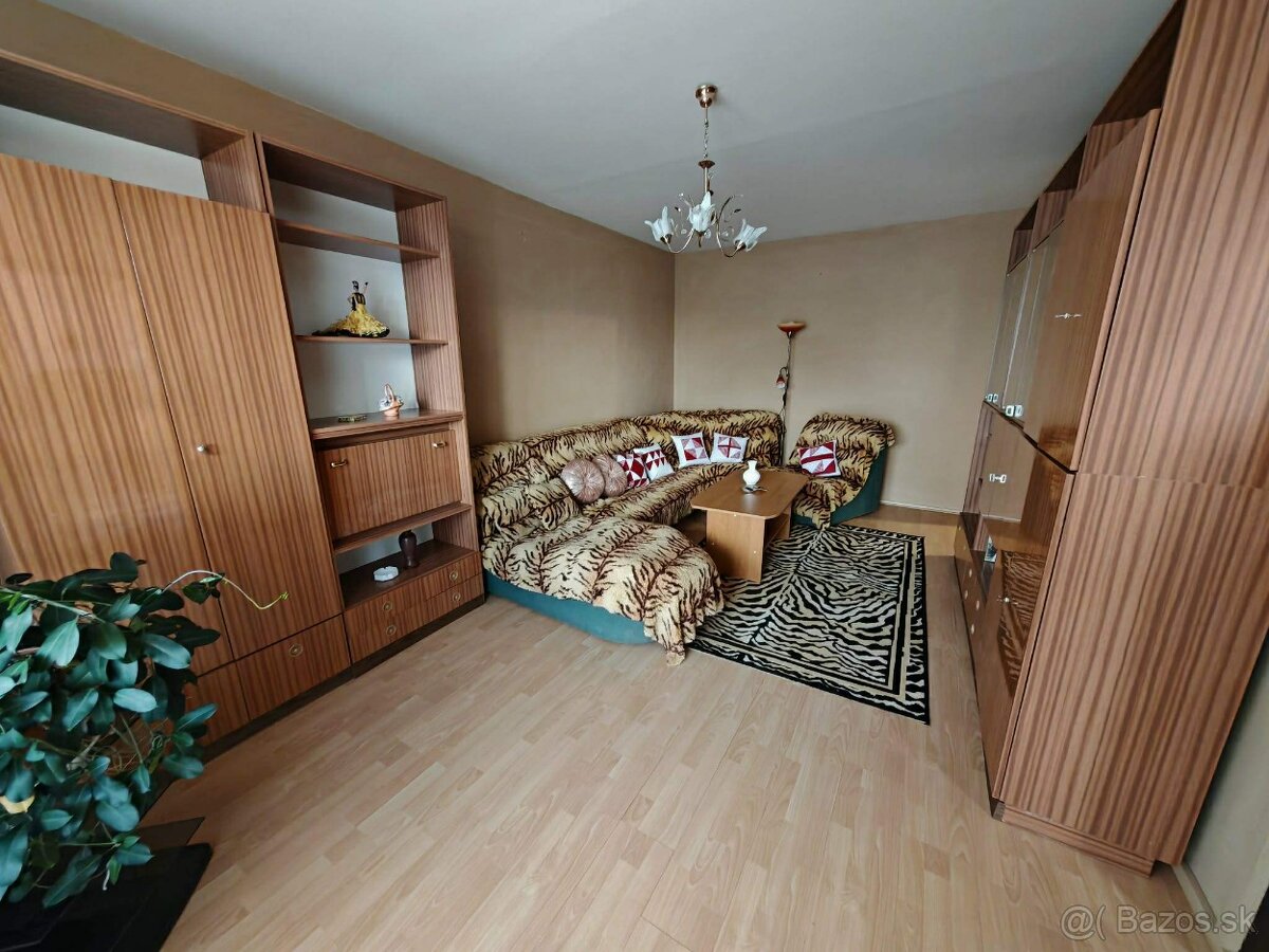 Prenájom trojizbový byt - 4