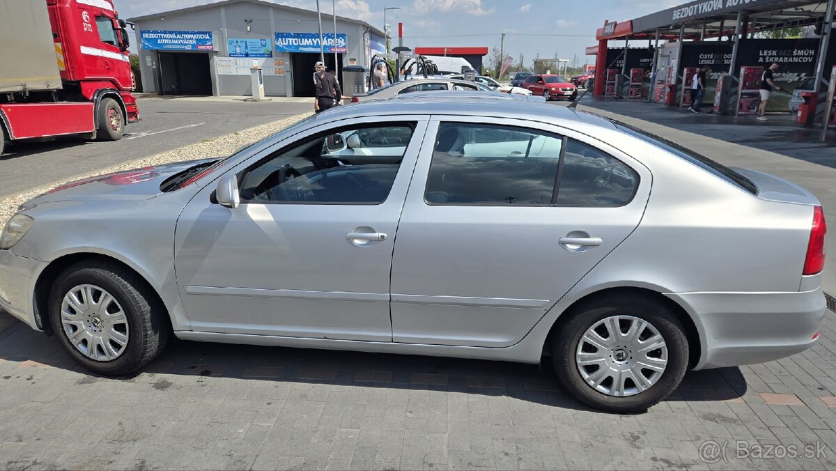 Skoda octavia 2 - 1.4 benzin - 4