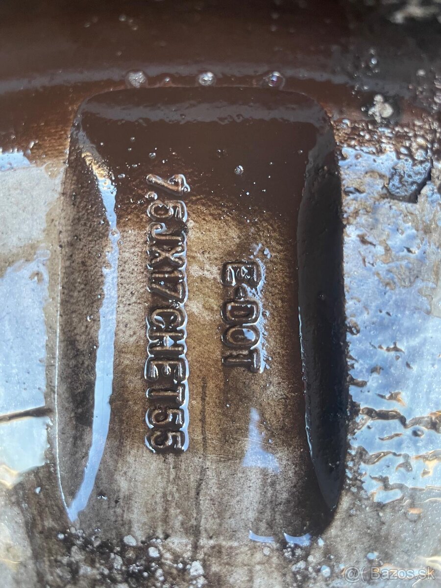 5x108 235/65 R17 - 4