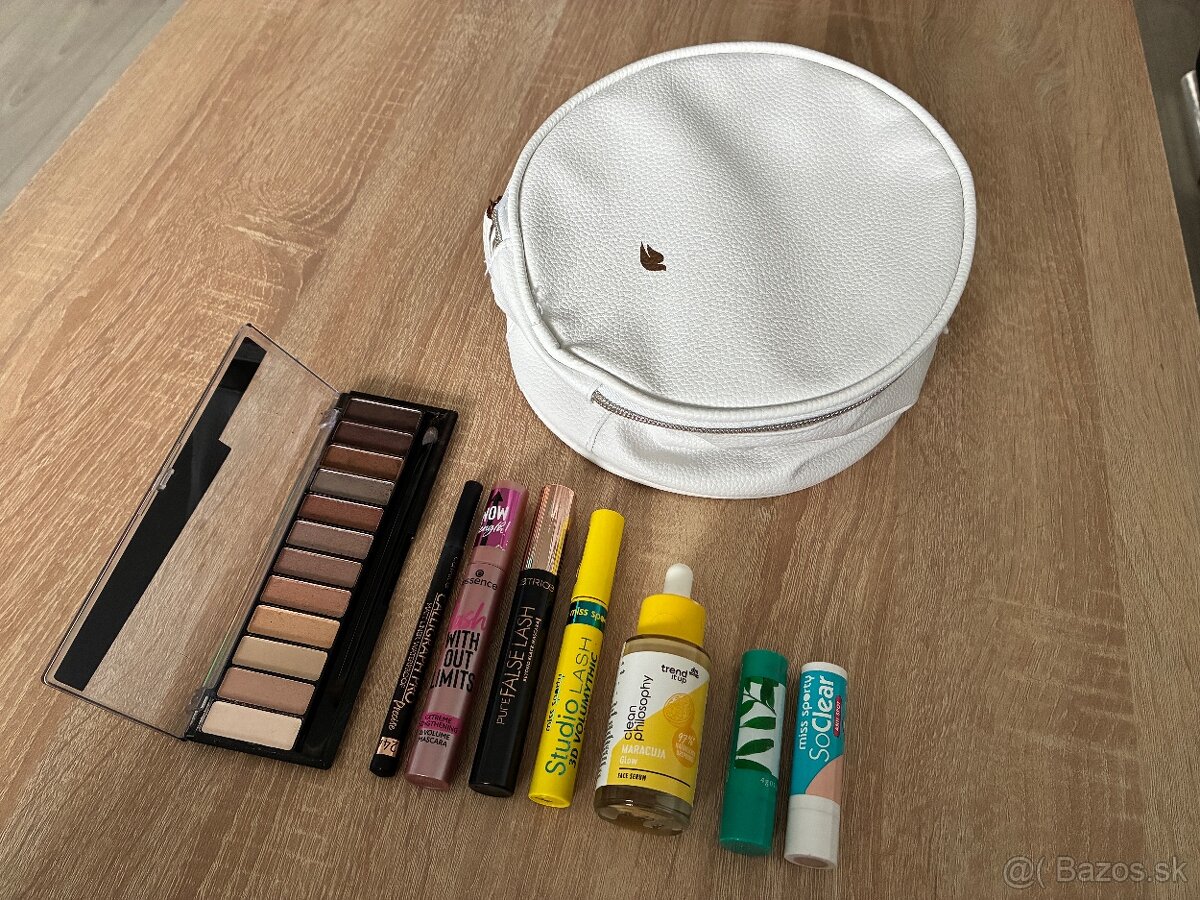 predám balík kozmetiky- používaná, spolu za 9UR - 4