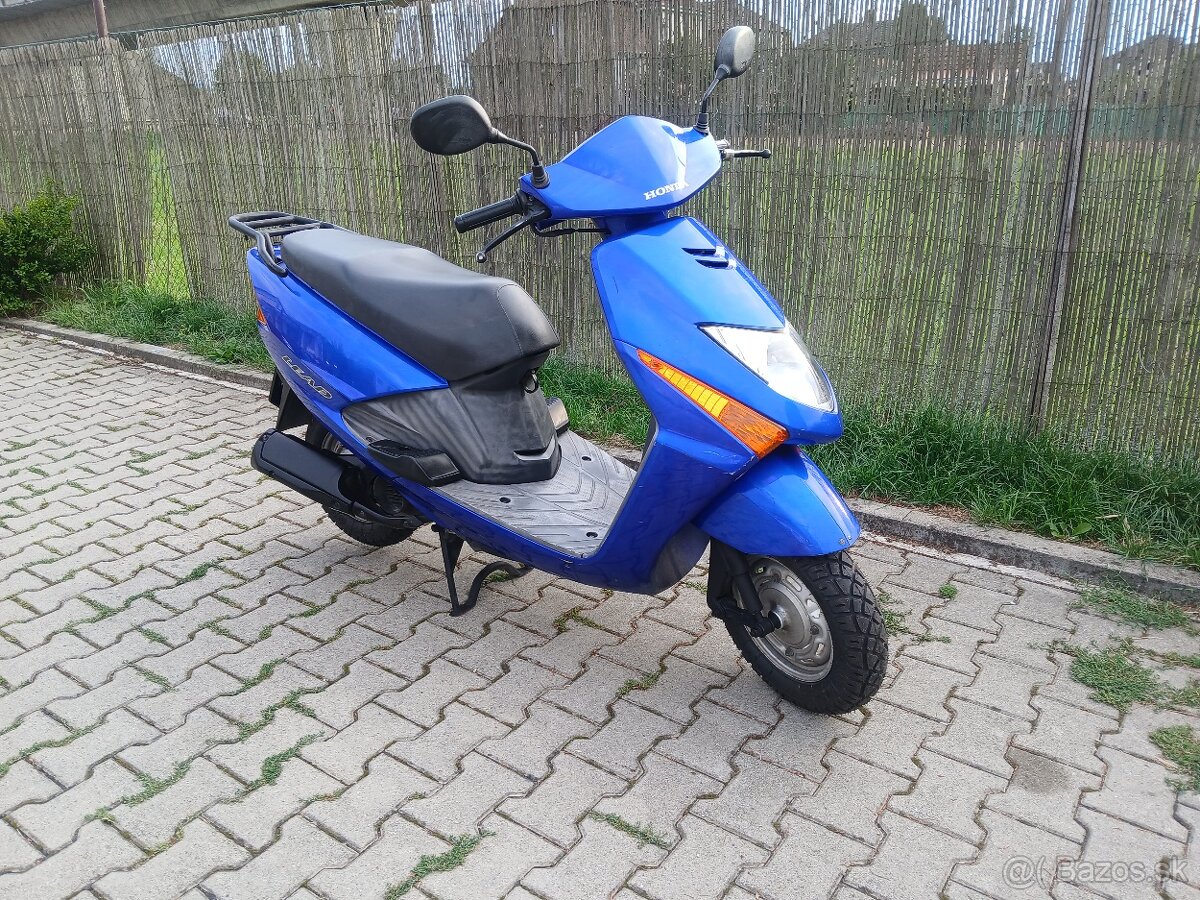 Honda Lead 100 - 4