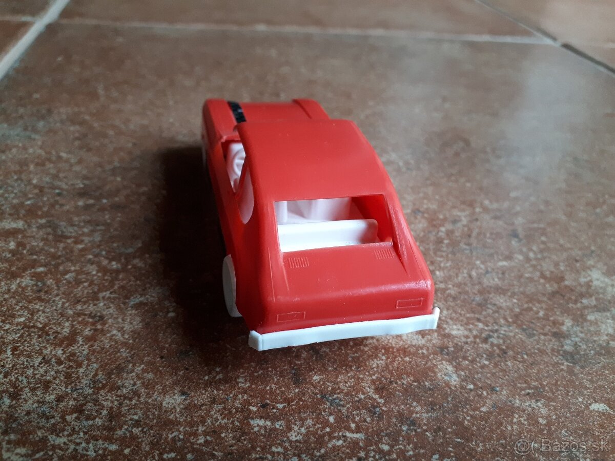 Stara hracka - Stare auto: Ford Capri od Smer - 4