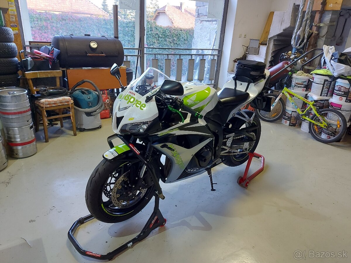 Predám Honda cbr 600rr 2008 - 4