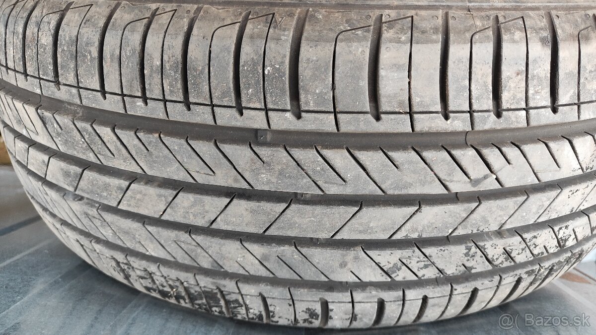 KUMHO SOLUS HS63 215/55/R17 - 4