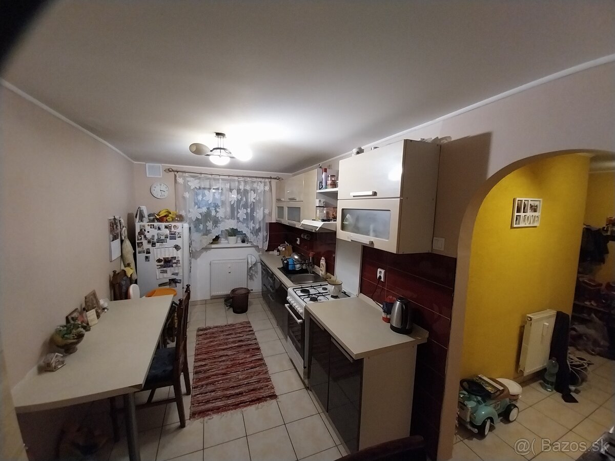 Predám 3 izbový tehlový byt - 4