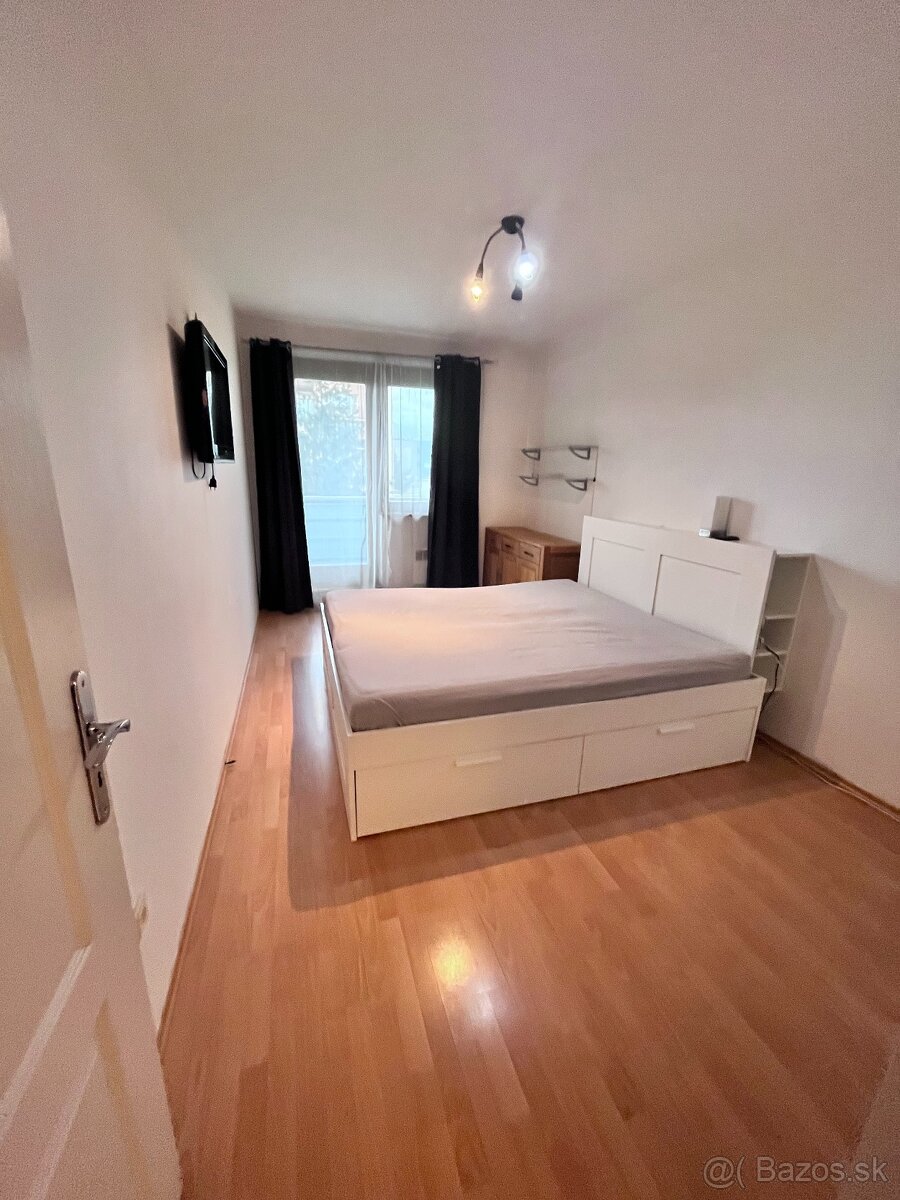 2 izbový byt Liptovský Mikuláš - Blízko centra (Nábrežie) - 4