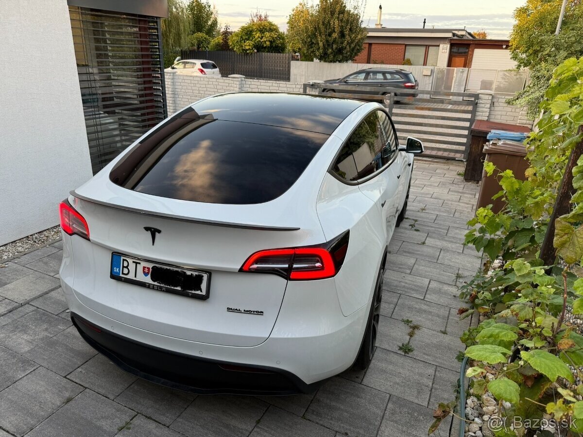 Tesla model Y Performance 10/2022 , 393 KW - 4