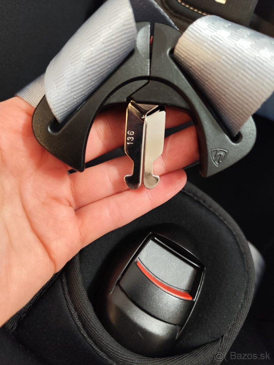 Britax Römer SWINGFIX M i-SIZE - 4