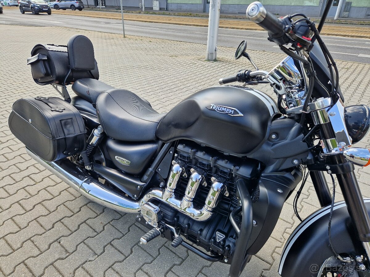 Triumph Rocket III Roadster - 4
