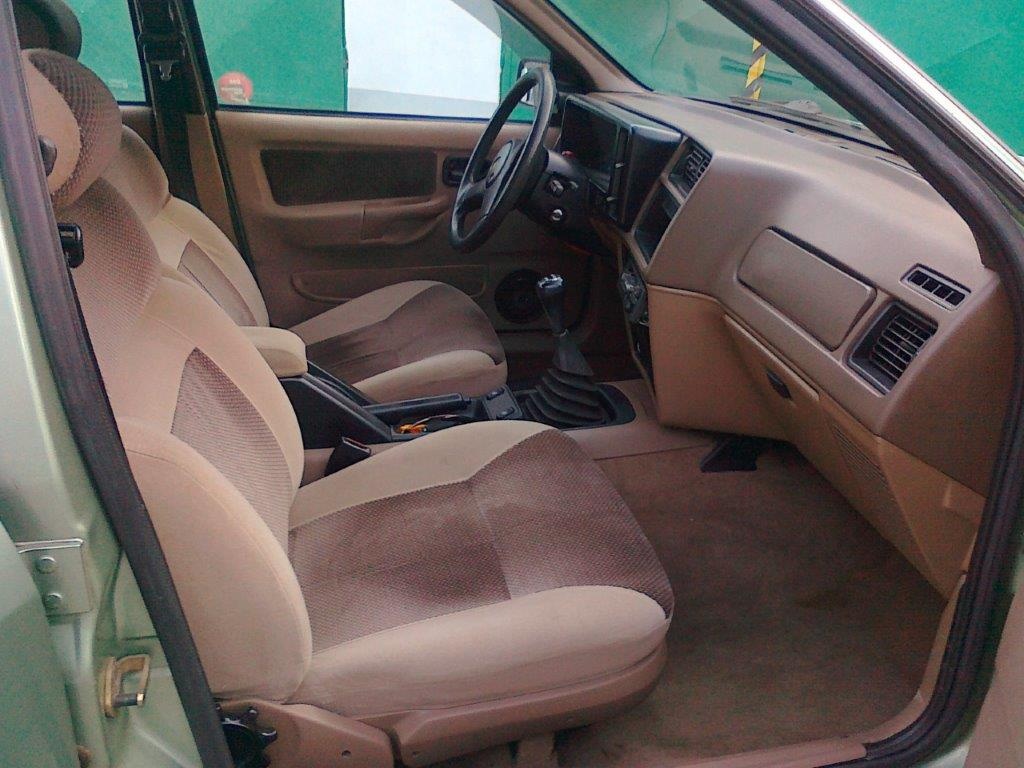 Predám FORD Sierra 2,0i Ghia 1988 - 4