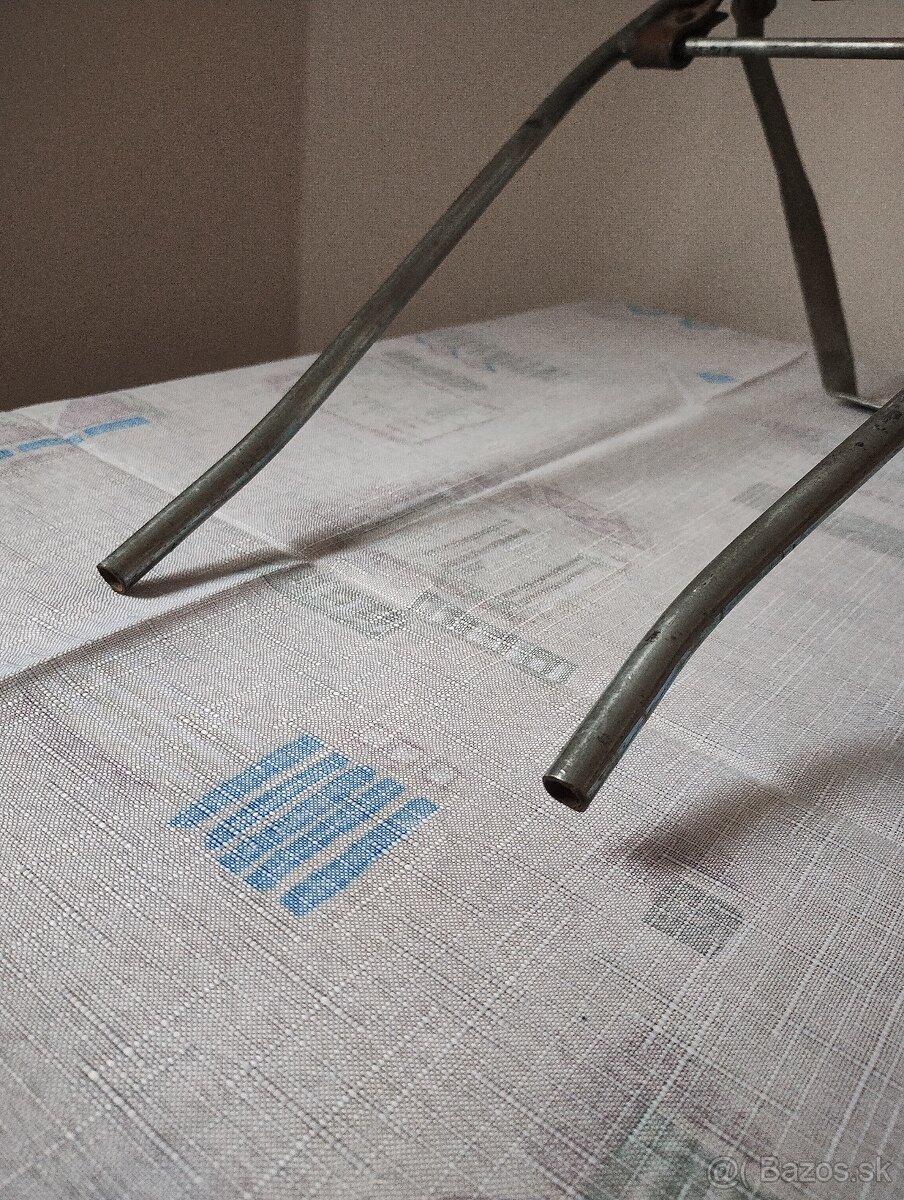 Prodám univerzální originální nosič na motocykl Jawa ČZ - 4