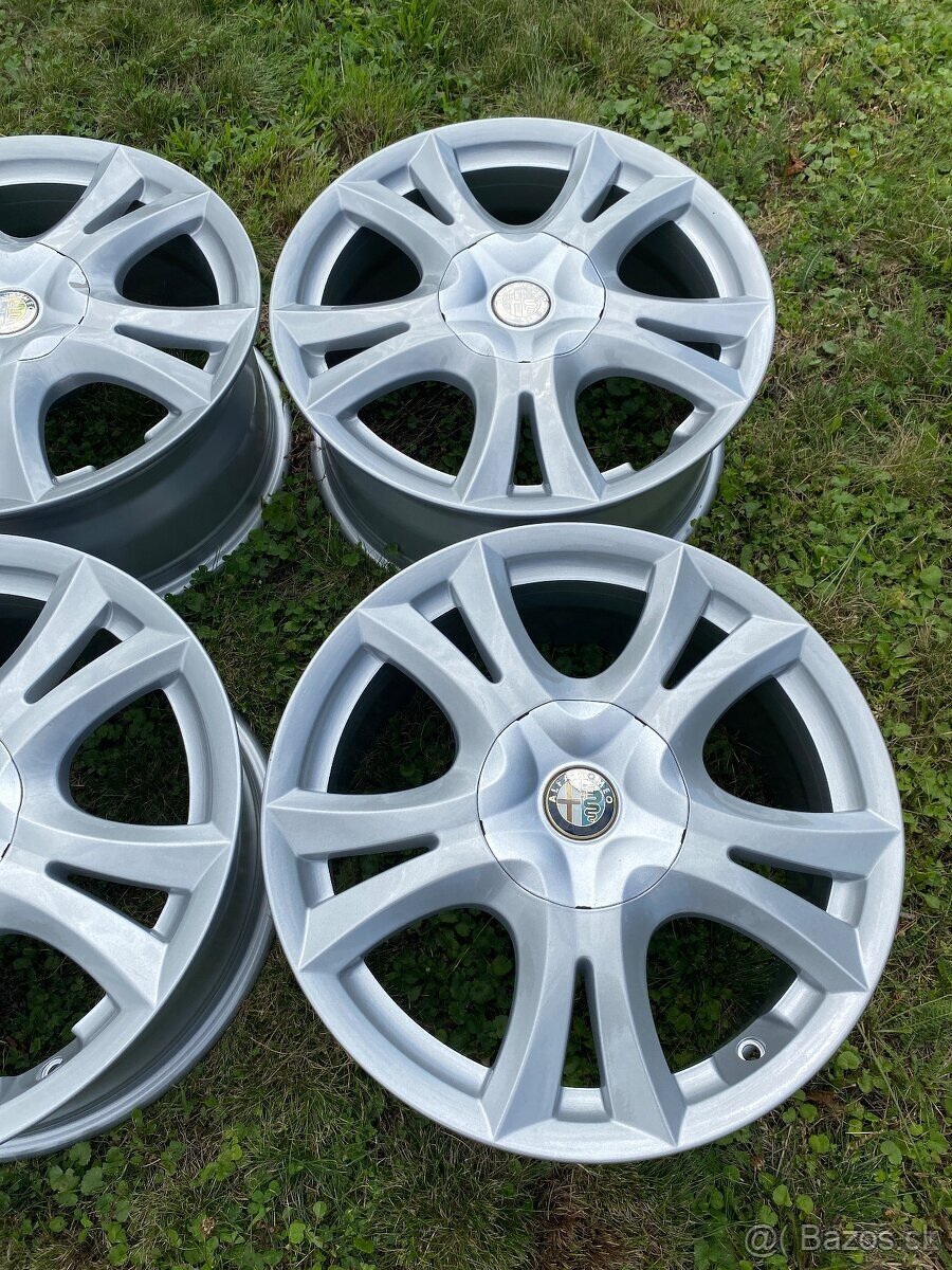 ALU KOLESÁ ALFA ROMEO MITO R16' - 4