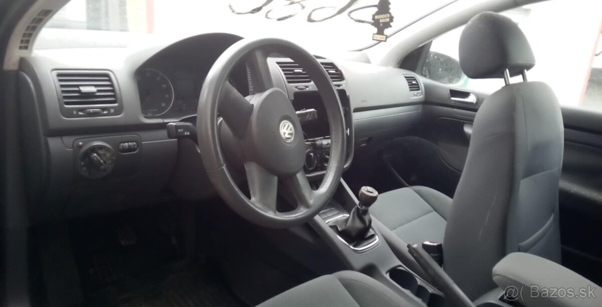 Volkswagen Golf V 1,4i 66kw - 4