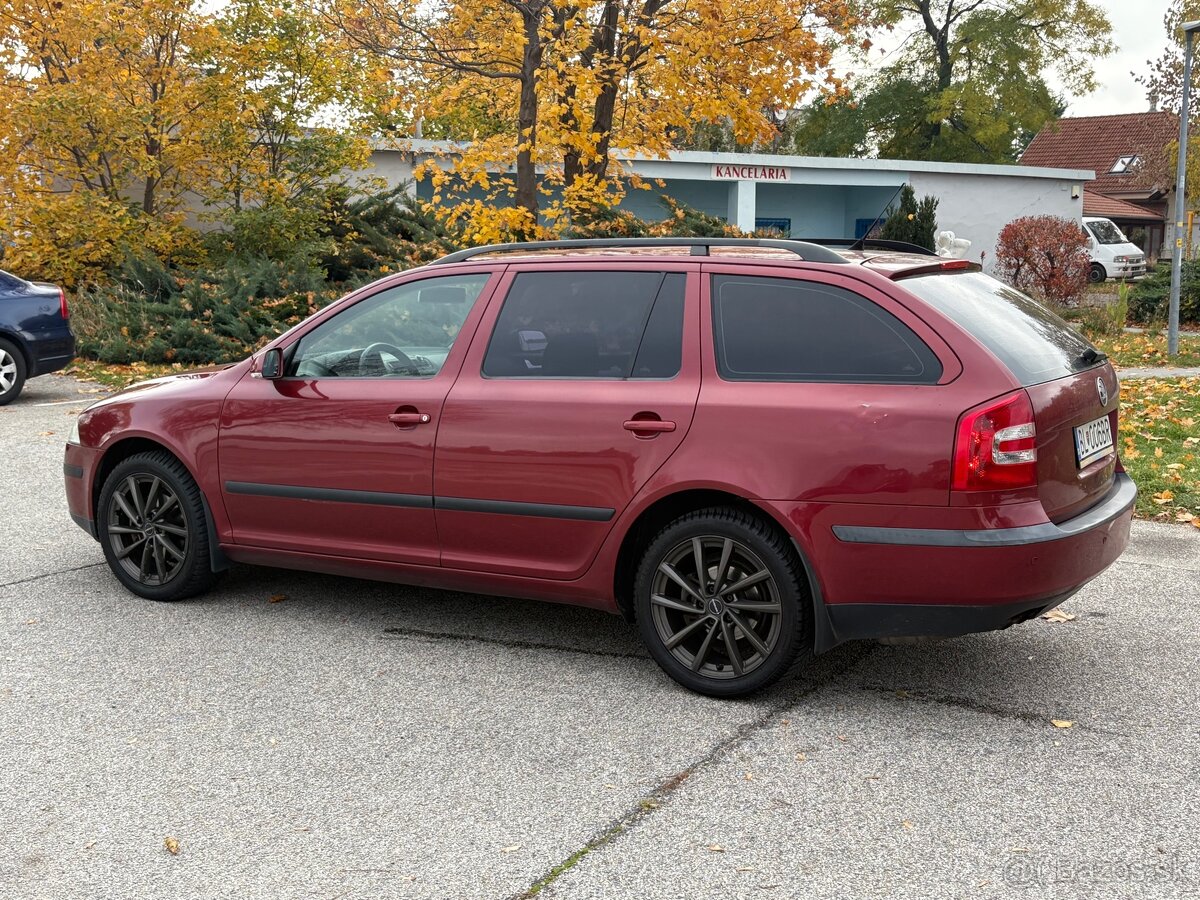 Škoda Octavia 2.0l Benzín. STK/EK 10/2027 - 4